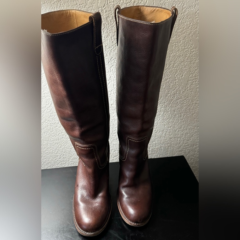 Frye Coraline Campus boots size 8